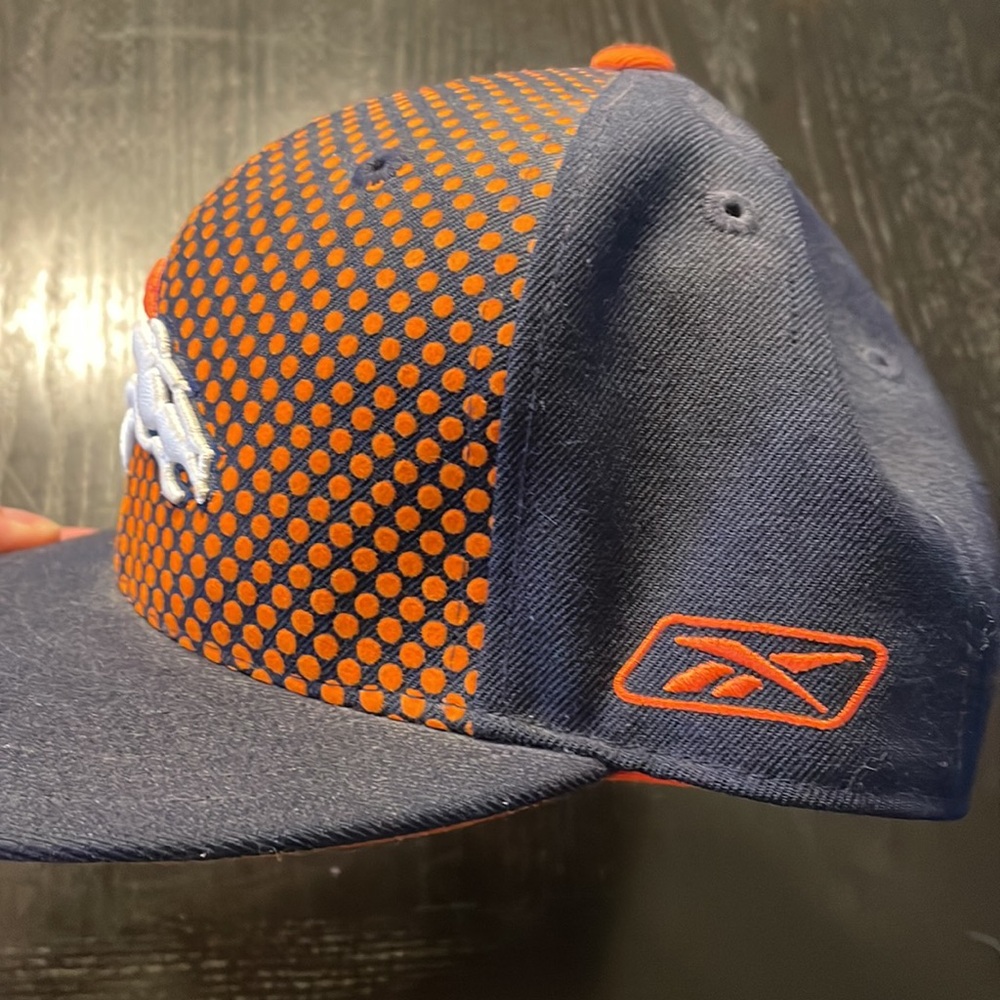 Broncos hat - Picture 5 of 5